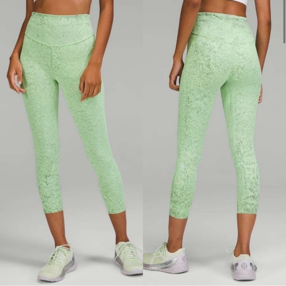 Lululemon Base Pace High-Rise Tight in City Grit Green Multi-Size 4/25” - Picture 5 of 5